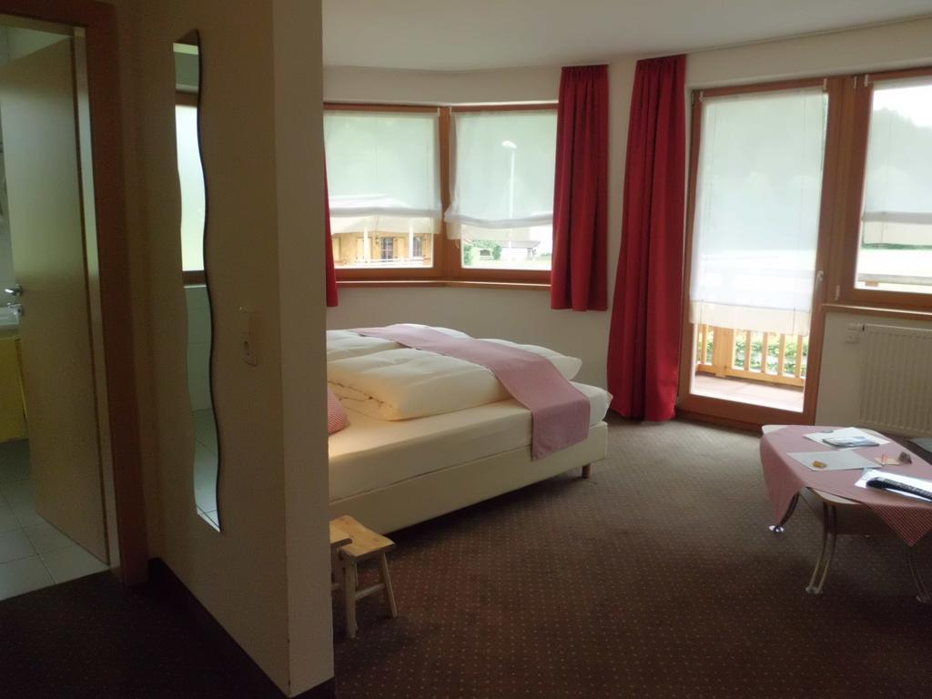 Alpina Appartements Haldensee Zimmer foto