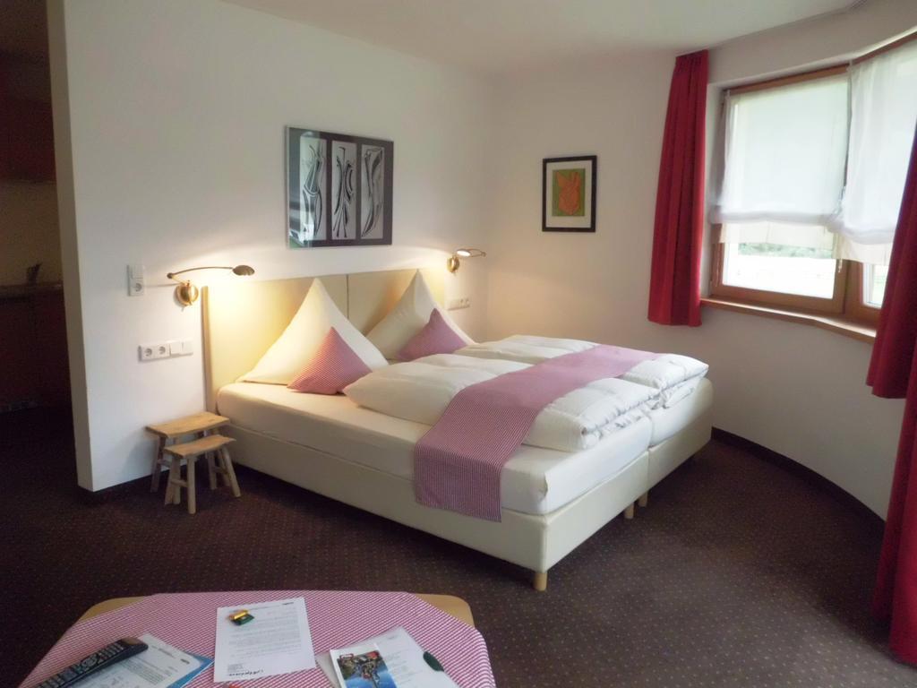 Alpina Appartements Haldensee Zimmer foto